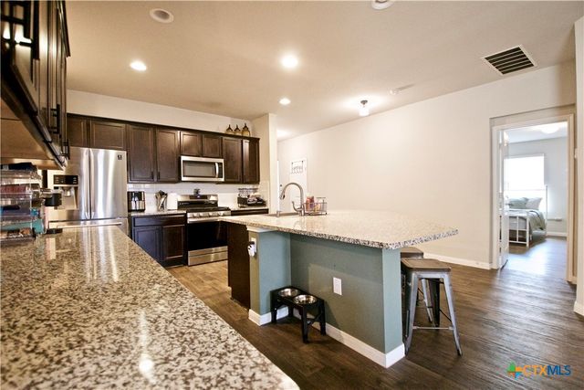 105 Harlan Drive, Hutto, TX 78634