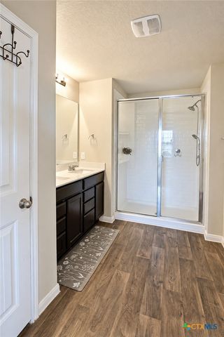 105 Harlan Drive, Hutto, TX 78634