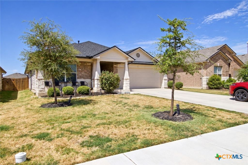 105 Harlan Drive, Hutto, TX 78634