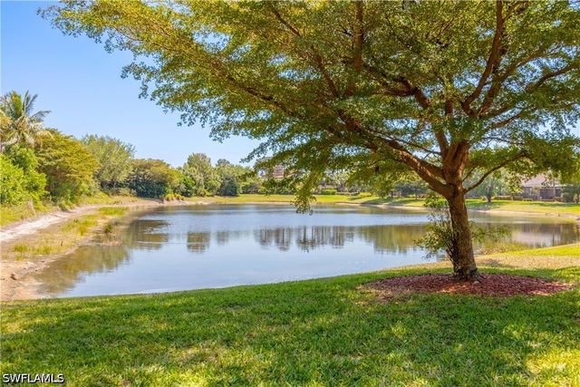 9234 Veneto PL, Naples, FL 34113