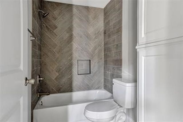 1100 W Day Street, Denison, TX 75020