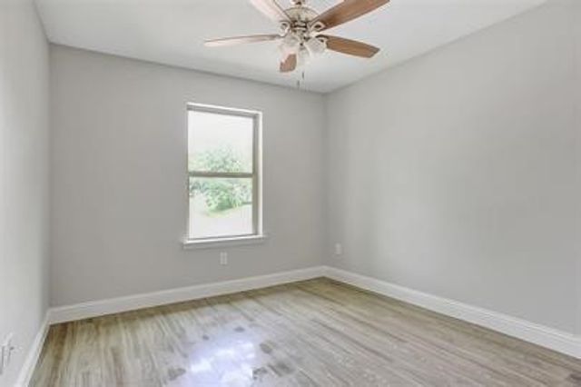 1100 W Day Street, Denison, TX 75020