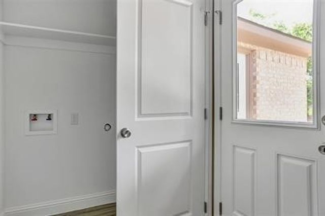 1100 W Day Street, Denison, TX 75020