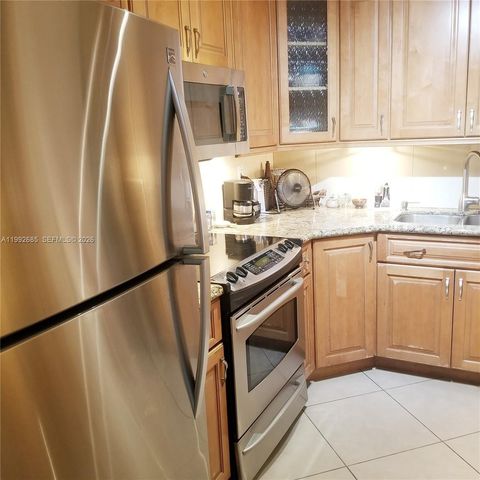 625 Biltmore Way 905, Coral Gables, FL 33134