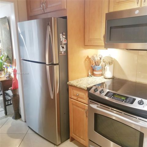 625 Biltmore Way 905, Coral Gables, FL 33134