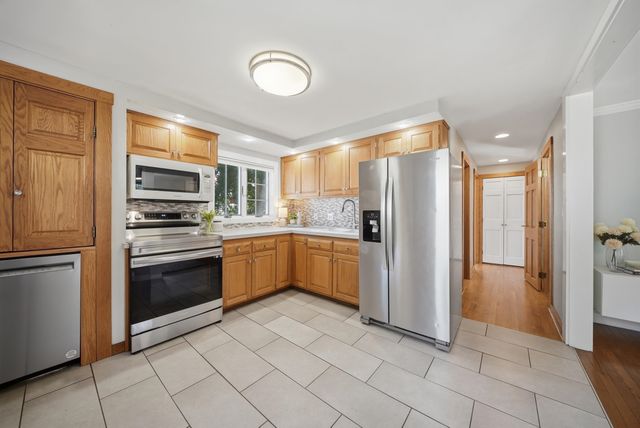 10 Roosevelt Avenue, Concord, NH 03301