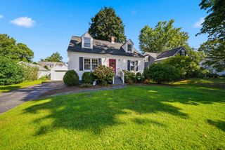 10 Roosevelt Avenue, Concord, NH 03301