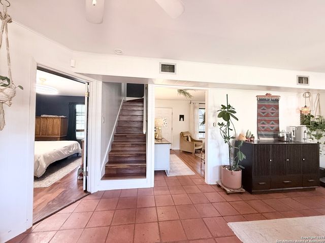 2815 Gainesborough, San Antonio, TX 78230