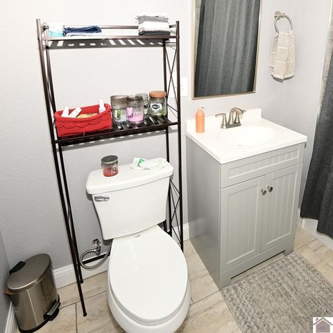 1706 Lane-A Rd, Paducah, KY 42003