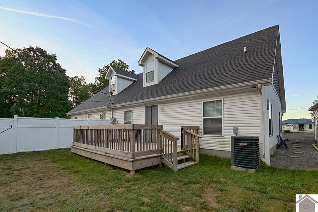 1706 Lane-A Rd, Paducah, KY 42003