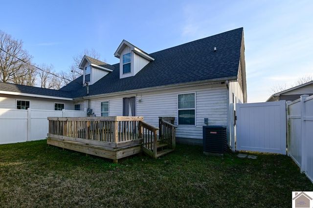 1706 Lane-A Rd, Paducah, KY 42003
