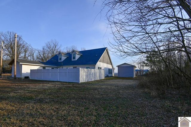 1706 Lane-A Rd, Paducah, KY 42003