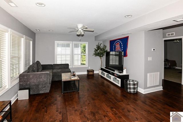 1706 Lane-A Rd, Paducah, KY 42003