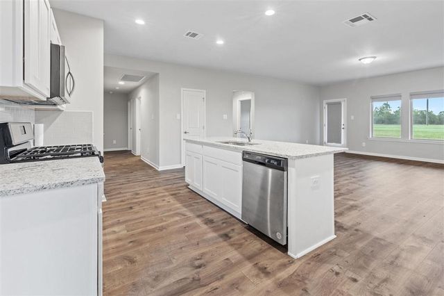 8072 Blalock Lane, Iowa, LA 70647