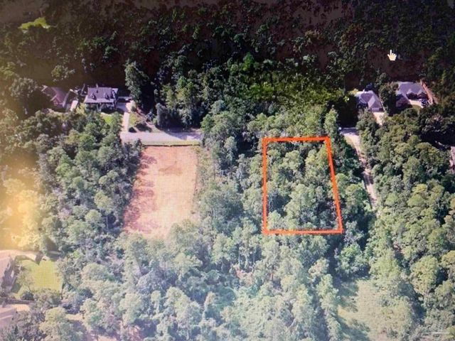 2737 Ashbury Ln, Cantonment, FL 32533