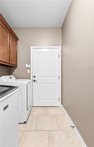 8322 Serenity Ct, Corpus Christi, TX 78414