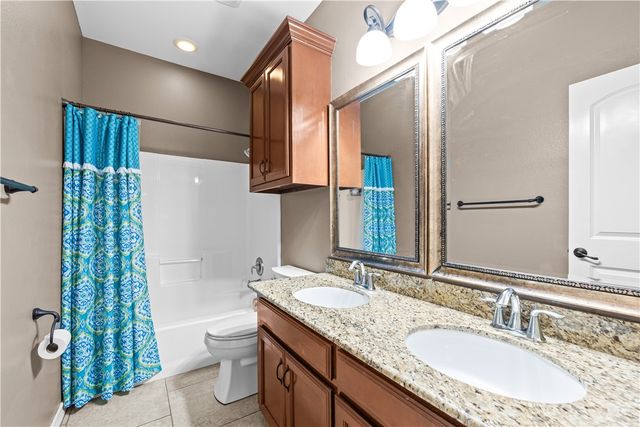 8322 Serenity Ct, Corpus Christi, TX 78414