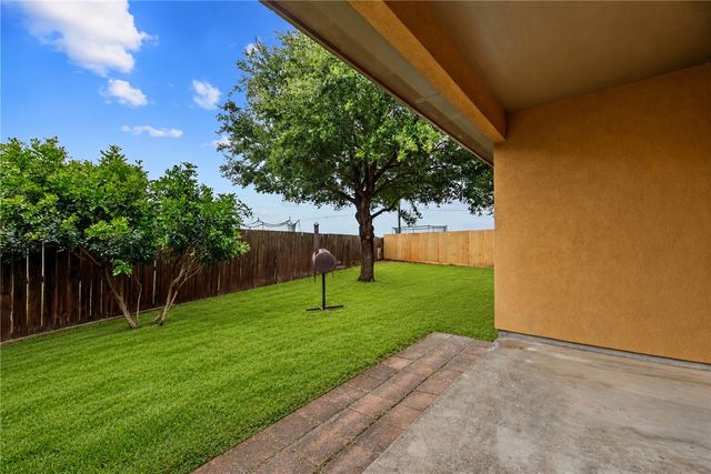 8322 Serenity Ct, Corpus Christi, TX 78414
