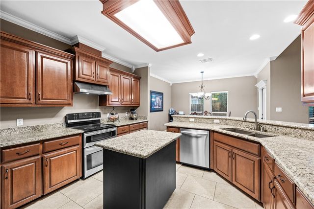 8322 Serenity Ct, Corpus Christi, TX 78414