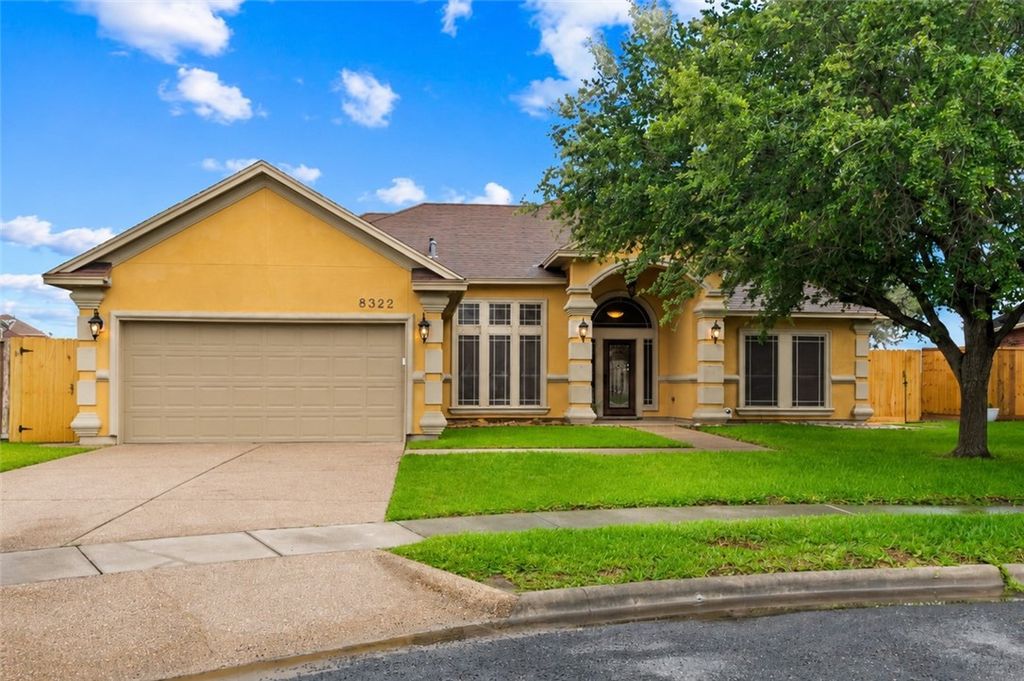 8322 Serenity Ct, Corpus Christi, TX 78414