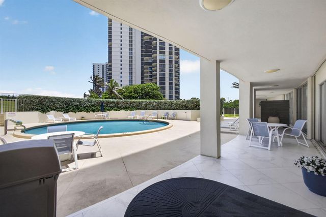 5400 N Ocean Drive SE 7b, Singer Island, FL 33404