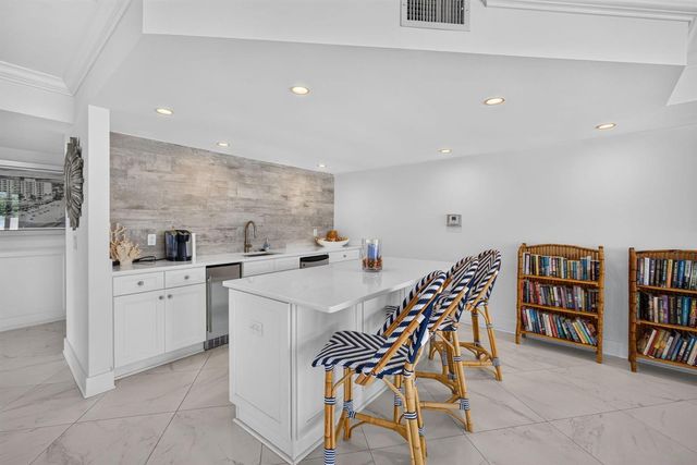5400 N Ocean Drive SE 7b, Singer Island, FL 33404