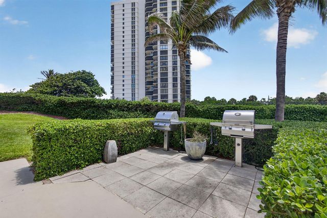 5400 N Ocean Drive SE 7b, Singer Island, FL 33404