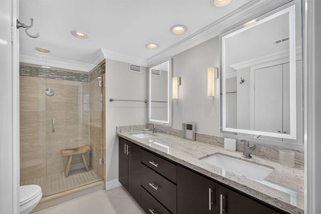 5400 N Ocean Drive SE 7b, Singer Island, FL 33404
