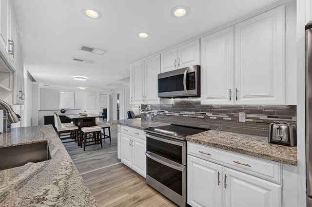 5400 N Ocean Drive SE 7b, Singer Island, FL 33404