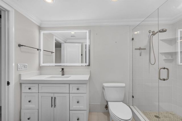 5400 N Ocean Drive SE 7b, Singer Island, FL 33404