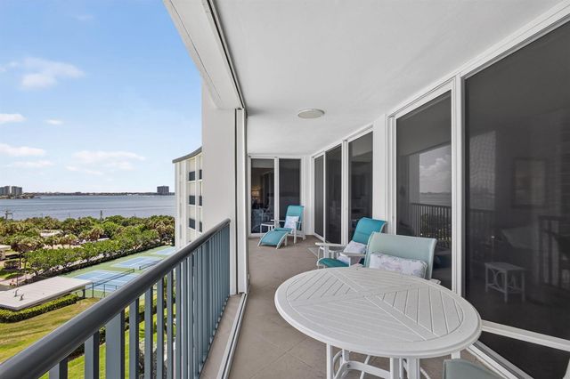 5400 N Ocean Drive SE 7b, Singer Island, FL 33404