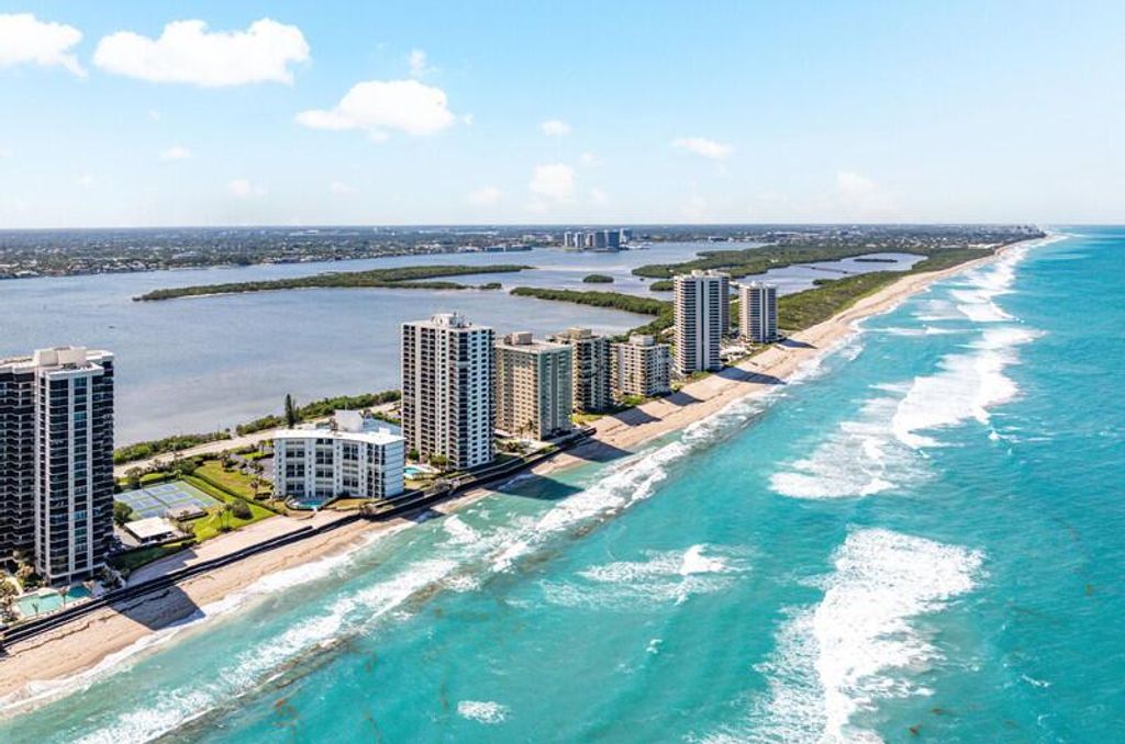 5400 N Ocean Drive SE 7b, Singer Island, FL 33404