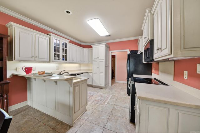 16 Hickory Valley Drive, Cabot, AR 72023