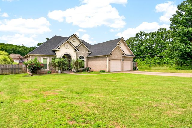 16 Hickory Valley Drive, Cabot, AR 72023
