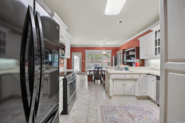 16 Hickory Valley Drive, Cabot, AR 72023