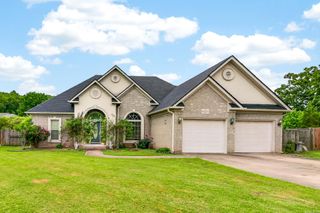 16 Hickory Valley Drive, Cabot, AR 72023