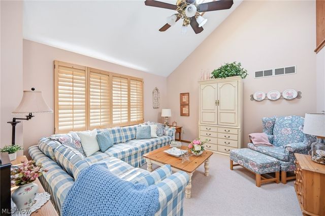 105 Ruth Avenue, Cortland, OH 44410