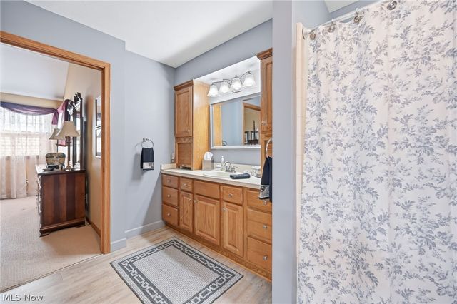 105 Ruth Avenue, Cortland, OH 44410