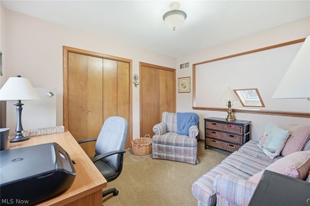 105 Ruth Avenue, Cortland, OH 44410