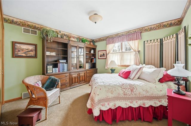 105 Ruth Avenue, Cortland, OH 44410