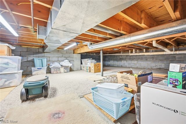 105 Ruth Avenue, Cortland, OH 44410