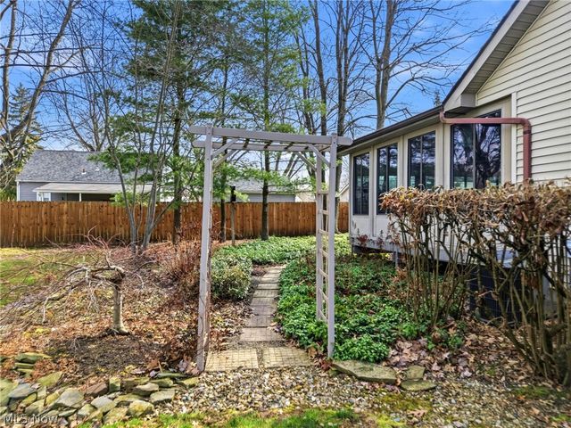 105 Ruth Avenue, Cortland, OH 44410