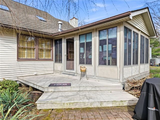 105 Ruth Avenue, Cortland, OH 44410