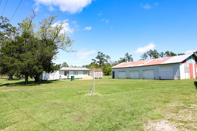 642 LA 109 Highway, Starks, LA 70661