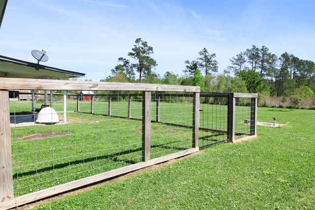 642 LA 109 Highway, Starks, LA 70661