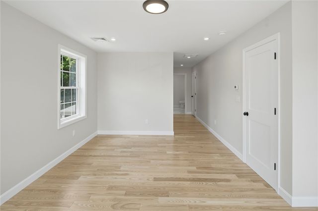 135 Owen Avenue, Pawtucket, RI 02860