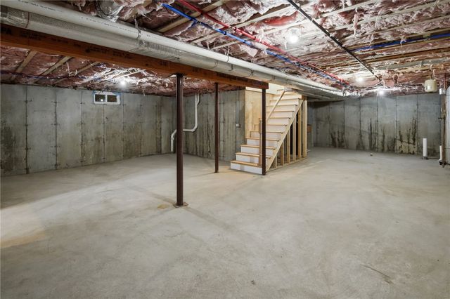 135 Owen Avenue, Pawtucket, RI 02860