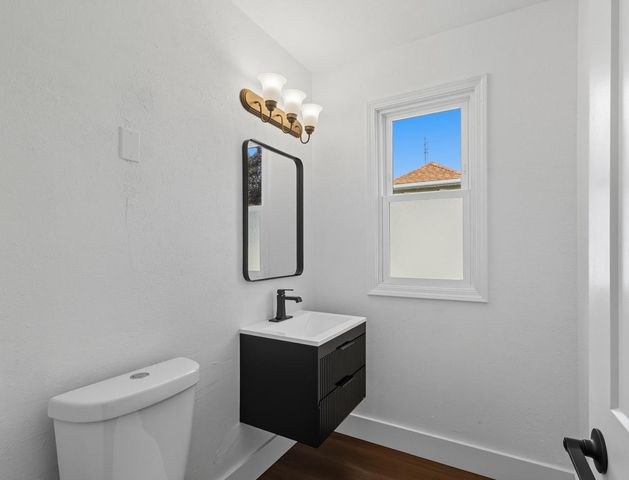 3947 N 42nd STREET, Milwaukee, WI 53216