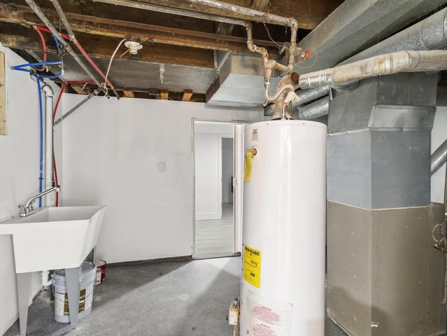 3947 N 42nd STREET, Milwaukee, WI 53216