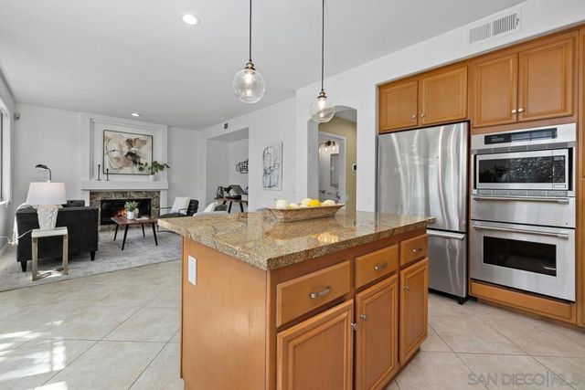 5381 Renaissance Ave, San Diego, CA 92122